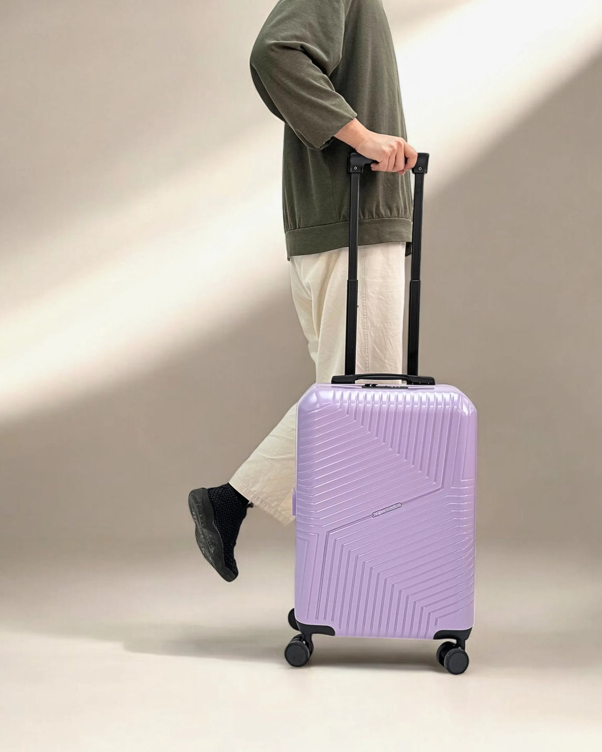 Hard Shell Luggage Set with TSA Lock, 360° Spinner Wheels & Cup Holder
